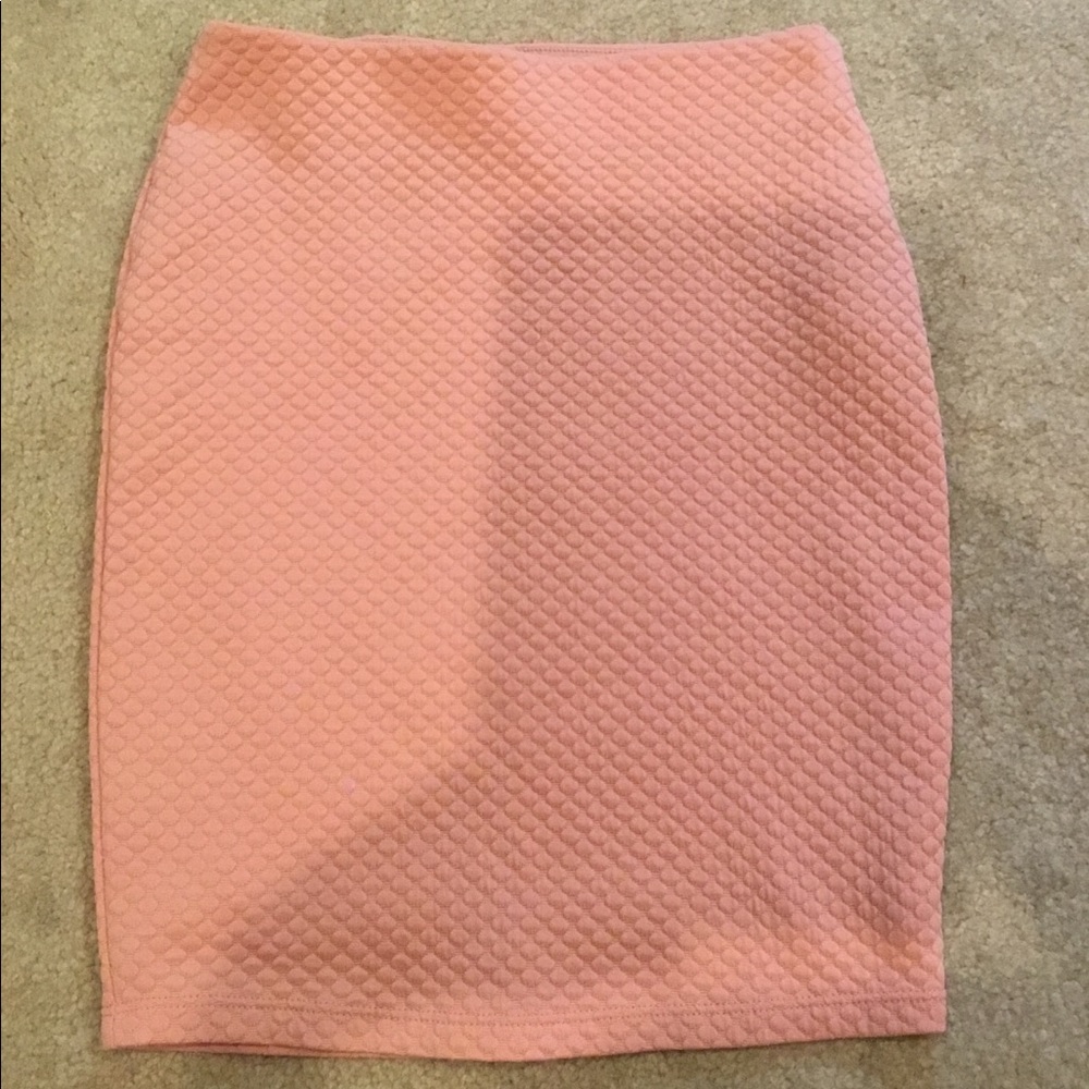 Knit pencil skirt, peach from Forever21. Size Sm